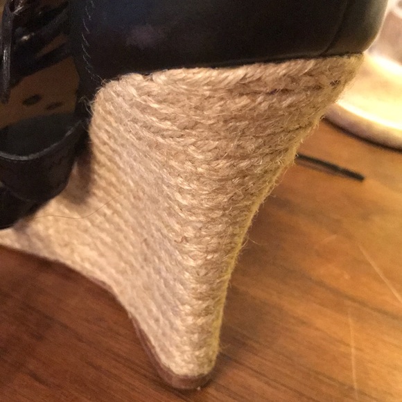 Stunning Michael Kors Wrap around Sandals. - Picture 10 of 14